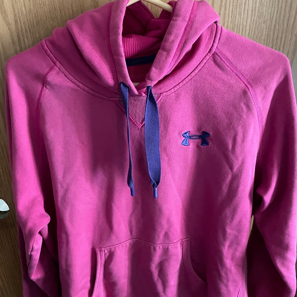 Womens large UA hoodie